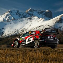 Oliver Solberg da la sorpresa en condiciones infernales