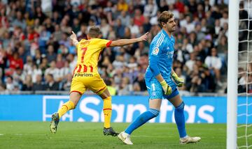 Stuani marca de penalti el 1-1 para el Girona. 