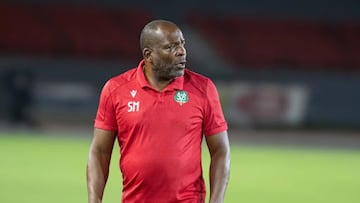 Surinam pierde a su revolucionario: Menzo renuncia antes de la batalla por el Mundial