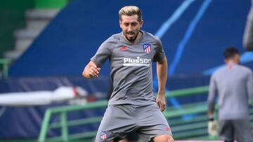 H&eacute;ctor Herrera, durante un entrenamiento con el Atl&eacute;tico. 