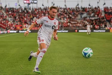 Jules-Anthony Vilsaint debuta y salva al Toronto FC en casa