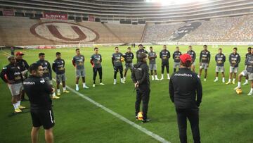 Perú entrena en el Monumental pensando en Paraguay