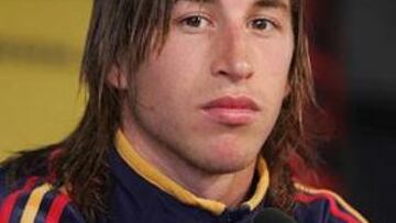 Sergio Ramos: "Mientras me quieran, seguiré en el club"