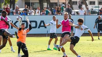 V¨¢zquez, Mamardashvili y Racic.