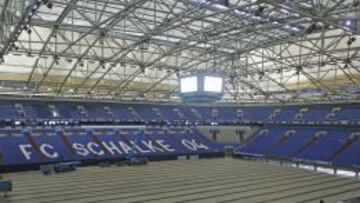 El estadio Veltins-Arena, del Schalke, sin césped.