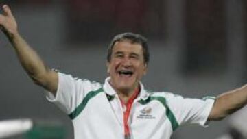 Parreira dirigirá a Sudáfrica hasta la finalización del Mundial 2010