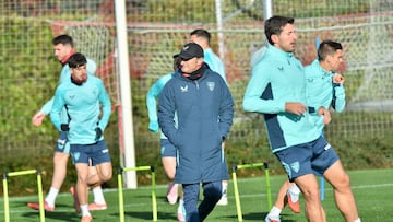01/12/25
ENTRENAMIENTO ATHLETIC DE BILBAO ERNESTO VALVERDE ENTRENADOR ATHLETIC