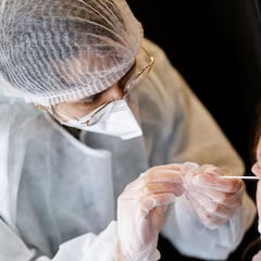 Revelan qué personas vacunadas están siendo hospitalizadas