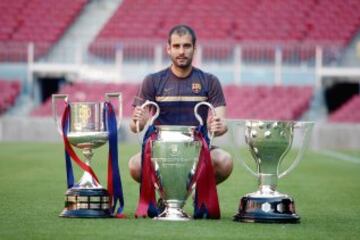 El Barcelona vivía tiempos de cambio con la llegada de Guardiola. La apuesta no pudo salir mejor y en 2009 conquistaron todos los títulos en juego, seis, gesta nunca lograda por ningún otro equipo. Los culés levantaron en 365 días Liga, Copa del Rey, Champions, Supercopa de Europa, Supercopa de España y Mundial de Clubes.