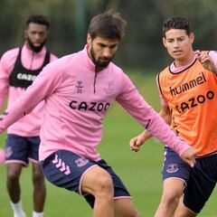 Kevin Campbell: "James es un talento de clase mundial"