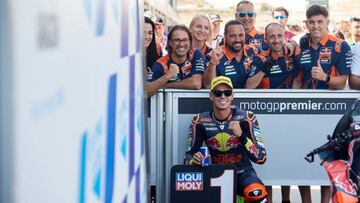 Augusto Fernandez (37) of Spain and Red Bull KTM Ajo during the qualifying of Gran Premio Animoca Brands de Aragon at Motorland Aragon Circuit on September 17, 2022 in Alcaniz, Spain. (Photo by Jose Breton/Pics Action/NurPhoto via Getty Images)