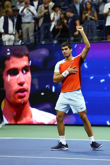 Carlos Alcaraz, con solo 19 años, es el nuevo campeón del US Open.