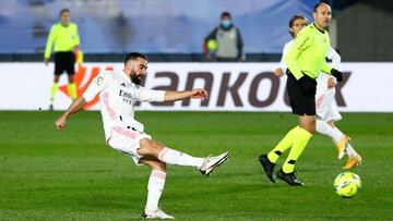 Carvajal, con la ayuda de la espalda de Oblak, marc&oacute; en el derbi de hace justo un a&ntilde;o en el Di St&eacute;fano.