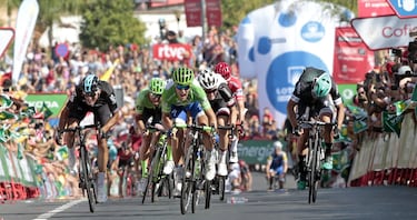 Matteo Trentin durante el sprint. 