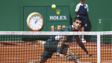 Alcaraz se libra de Djokovic