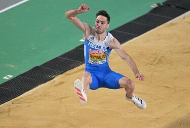 Tentoglou brilla y Guerra acierta el bronce... pero no puede saltarlo