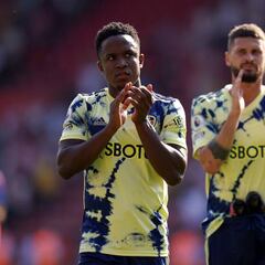 Luis Sinisterra debuta con Leeds en empate ante Southampton