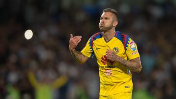 Jérémy Ménez festeja su doblete que tiene al América prácticamente en las Semis del Clausura 2108.