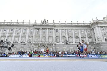 La Plaza de Oriente de la capital española se vistió de gala ante el Palacio Real para vivir una jornada diferente de atletismo al aire libre.