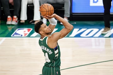 Milwaukee Bucks forward Giannis Antetokounmpo 