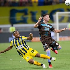 Campaz cumple su particular promesa tras ser campeón