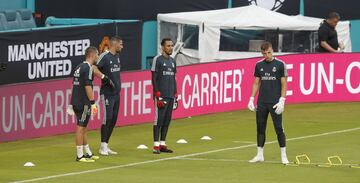 Lunin, Keylor Navas y Casilla. 