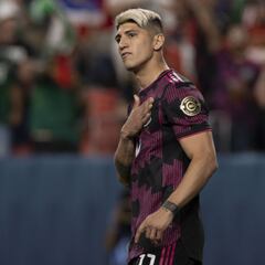 Alan Pulido estará disponible para la Copa Oro