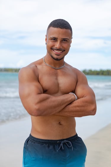 Dairon tiene 25 años, es cantante y viene de Benidorm (Alicante).