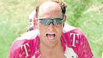 <b>PROGRESIÓN. </b>Riis se transformó a partir de 1995 (3º en el Tour).