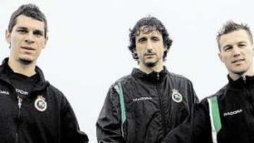 <b>EX SEVILLISTAS EN SANTANDER. </b>De izquierda a derecha, Javier Casquero,Pablo Alfaro y Antoñito. Con ganas de ganar su particular derby