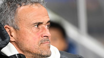 Paris Saint-Germain's Spanish head coach Luis Enrique looks on during the round 64 French cup between Fontenay-le Comte and Paris (PSG) at La Beaujoire stadium, in Nantes, western France, on December 20, 2025. (Photo by Sebastien Salom-Gomis / AFP)