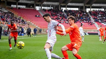 Partido de LaLiga Hypermotion entre la Cultural Leonesa y la Real Sociedad B.