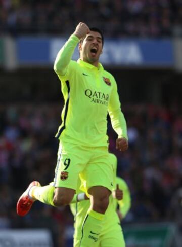 Luis Suárez celebrando el 0-2