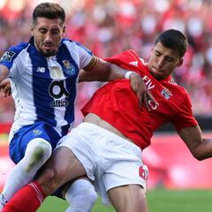 Benfica se lleva el Clásico ante Porto; Héctor Herrera fue titular