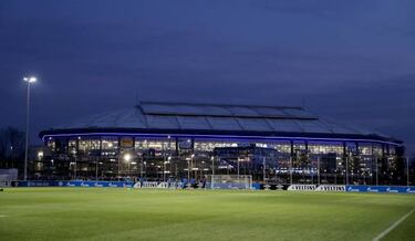 Manchester City fan in critical condition after alleged assault following Schalke game