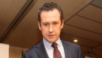 Valdano: "Hay que quitarse el sombrero con Raúl"