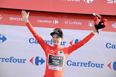 Jonas Vingegaard, ganador de la etapa de hoy y líder de La Vuelta. 