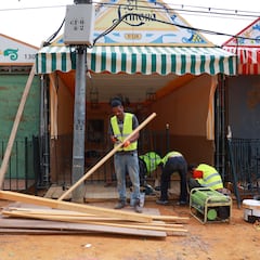 Un hombre con tres trabajos desvela cuánto dinero tiene en el banco: “Con el alquiler y los gastos...”