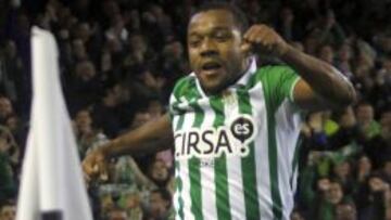 Pabón no entrenó ayer ya con Monterrey y llegará a Valencia a finales de semana.