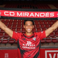 Eto’o: “Quiero hacer mi propia carrera. Quiero ser Etienne”