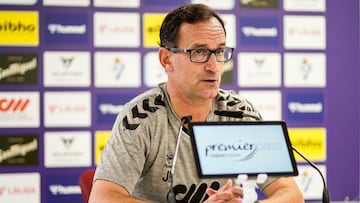 Joseba Etxeberria ante de jugar en Zaragoza