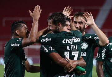 Palmeiras golea a River Plate en el Estadio Libertadores de América y complica la llave para el equipo de Rafael Santos Borré y Jorge Carrascal, quien salió expulsado