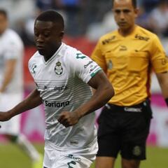 Marlos Moreno anota su primer gol con Santos Laguna