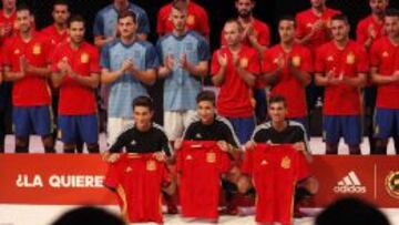 La Selección presenta su nueva equipación para la Eurocopa
