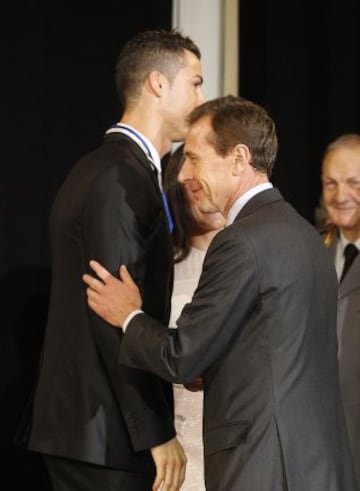 El delantero del Real Madrid y la selecci¨®n lusa, Cristiano Ronaldo es nombrado Gran Oficial de la Orden del Infante D. Henrique por el presidente del pa¨ªs