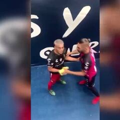 Brian Fernández se enganchó con aficionados de Rayados