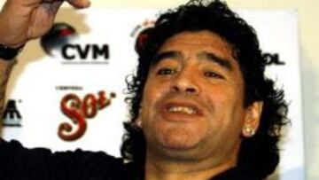 Se inaugura la primera estatua de Maradona en el estadio del Boca Juniors