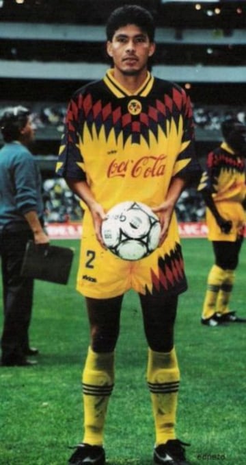 Juan Hernández, de los mejores laterales en la historia del fútbol mexicano.