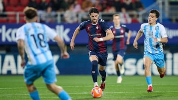 Partido de la jornada 36 de LaLiga Hypermotion entre el Eibar y el Málaga.