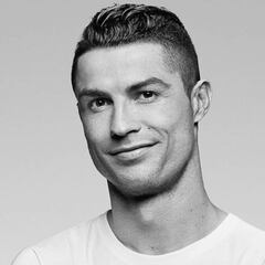 Cristiano Ronaldo pone a la venta su mansión en Manchester más barata de lo que la compró